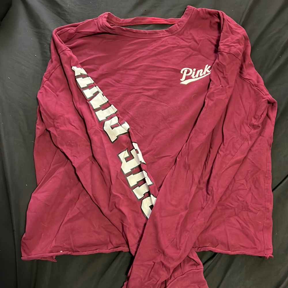long sleeve with cut out in the back pink brand shirt